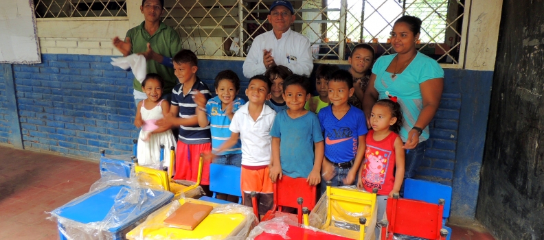 Ingenio Monte Rosa entrega mobiliario a preescolares comunitarios