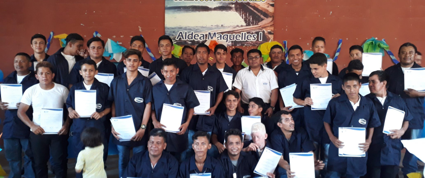 Se gradúan 181 personas de cursos de Capacitación Técnica