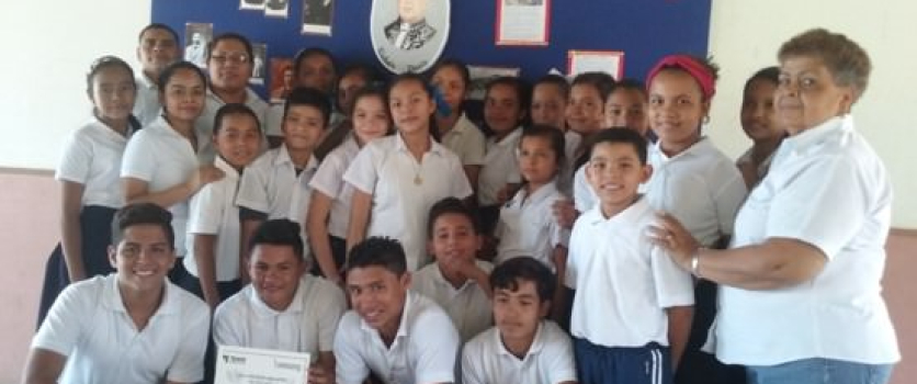 CENTRO EDUCATIVO PANTALEON NICARAGUA RECIBE GALARDÓN DE ESCUELA EMPRENDEDORA